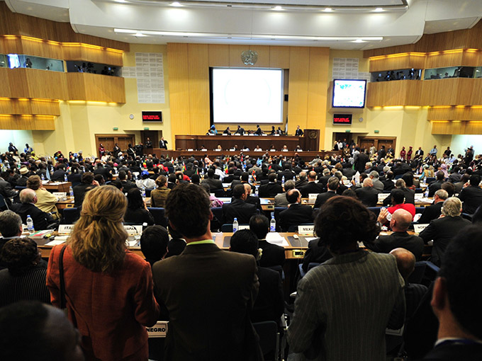 日韩乱码人妻无码系列